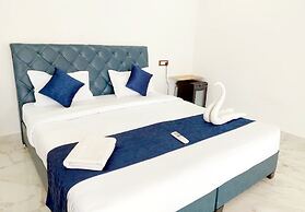 Sheesh Mahal Desert Camp