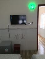 Trieu Hoang Hotel