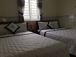 Trieu Hoang Hotel