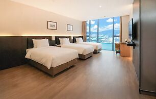 Yeosu Venezia Hotel & Suite