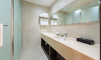 Yeosu Venezia Hotel & Suite