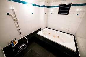 Hotel OXY - Adults Only