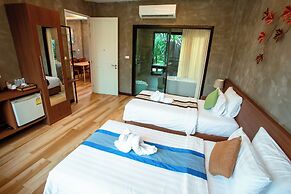 Blue River Resort