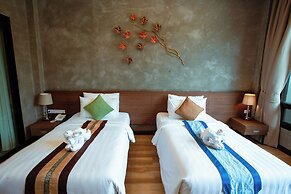 Blue River Resort