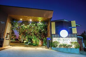 Blue River Resort