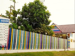 7 Colors House