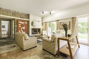 Beach Villa House