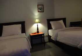 Mango Bedroom Inn