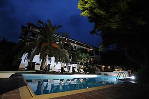 Elli Hotel