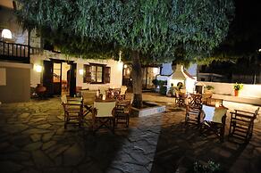 Elli Hotel