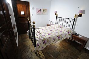Elli Hotel