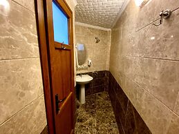 Sakin Otel