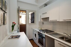 Travel & Stay - Sistina
