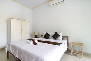 The Wina Echo Beach Guesthouse