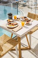 Cyano Hotel