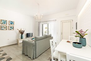 Cyano Hotel