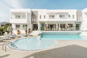 Cyano Hotel