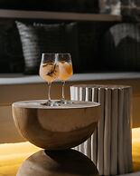 Cyano Hotel