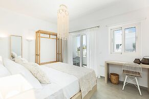 Cyano Hotel