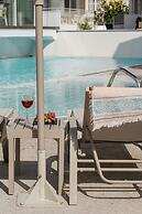 Cyano Hotel