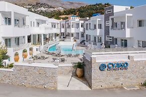 Cyano Hotel