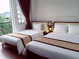 Queen Hotel