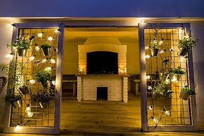 Sandhi House - Yoga & Wellness
