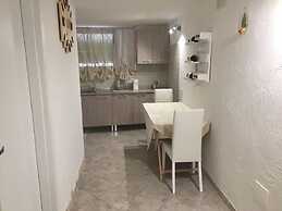 26 Suite Home