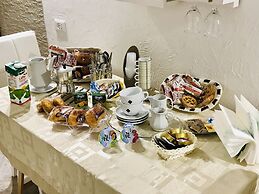 26 Suite Home