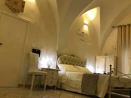 26 Suite Home