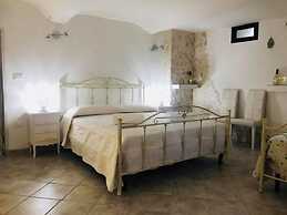 26 Suite Home