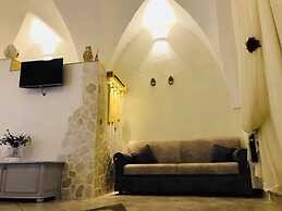 26 Suite Home