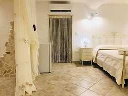 26 Suite Home