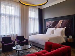 Hotel Collect – Adults Only