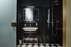 Hotel Collect – Adults Only