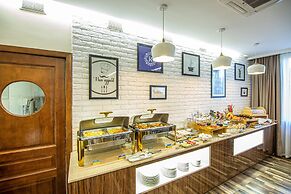 Rayan Hotel