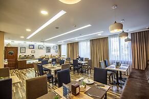 Rayan Hotel