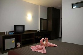 Ruysuk Hotel & Swimming Pool
