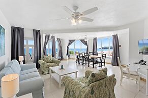 Turtles Nest Beach Resort 