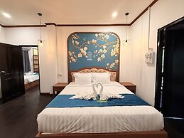 Vangvieng Night Market Resort
