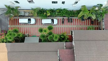 Vangvieng Night Market Resort