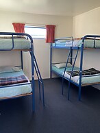 Tongariro River Retreat - Hostel
