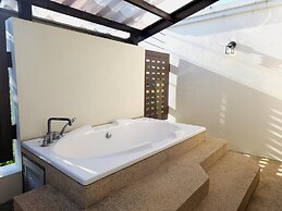 Punnapha Pool Villa  Pattaya