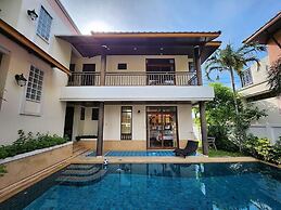 Punnapha Pool Villa  Pattaya