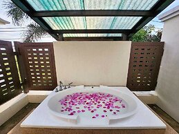 Punnapha Pool Villa  Pattaya
