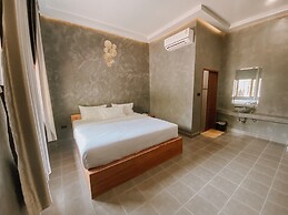 Tachang Airport Hotel