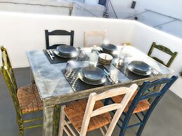 The Luna Suites