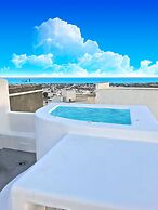 The Luna Suites