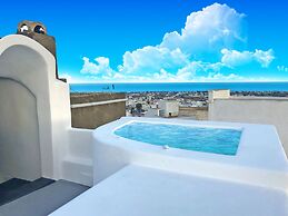 The Luna Suites