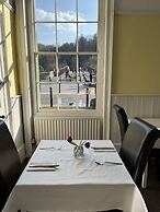 Tontine Hotel & Bar
